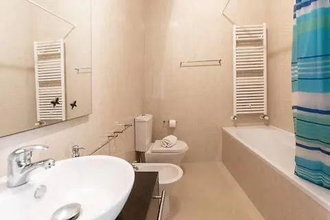 Sunset Retreat Nazaré